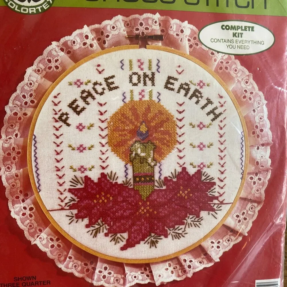 Vintage Cross Stitch Hoop Christmas PEACE ON EARTH Candle Poinsettia NEW NOS ‘86
